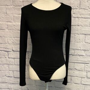 Mod on Trend Ribbed Black Long Sleeve Bodysuit Size Large